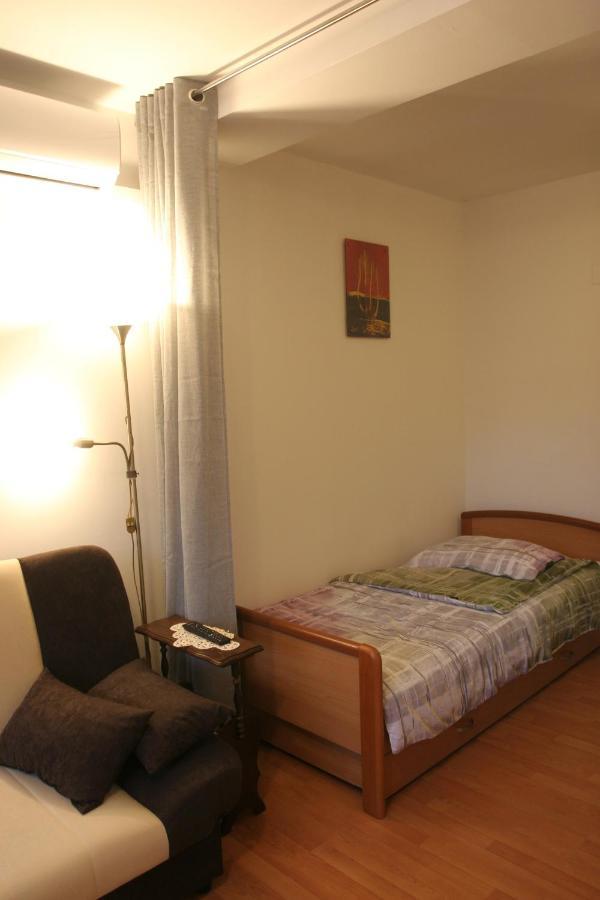 Studio Apartman Maria Cavle Bagian luar foto