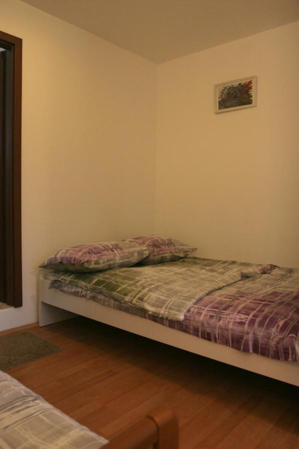 Studio Apartman Maria Cavle Bagian luar foto