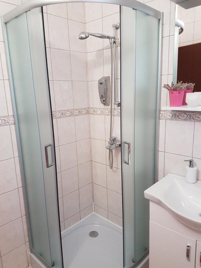 Studio Apartman Maria Cavle Bagian luar foto