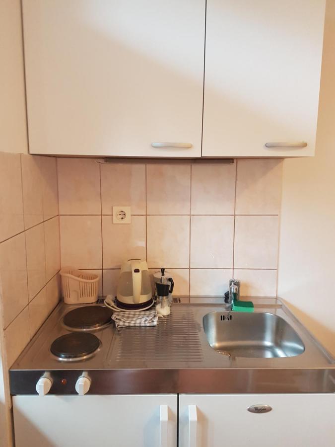 Studio Apartman Maria Cavle Bagian luar foto
