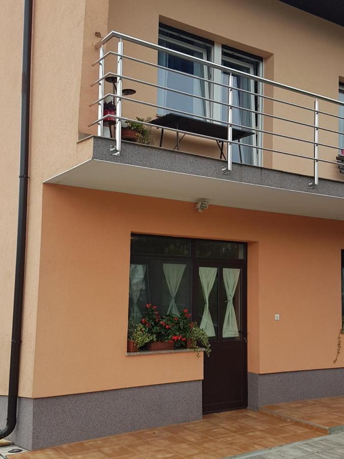 Studio Apartman Maria Cavle Bagian luar foto