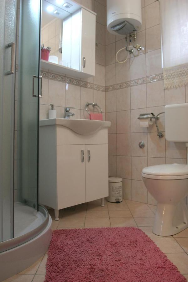 Studio Apartman Maria Cavle Bagian luar foto